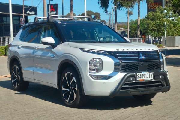 2025 Mitsubishi Outlander